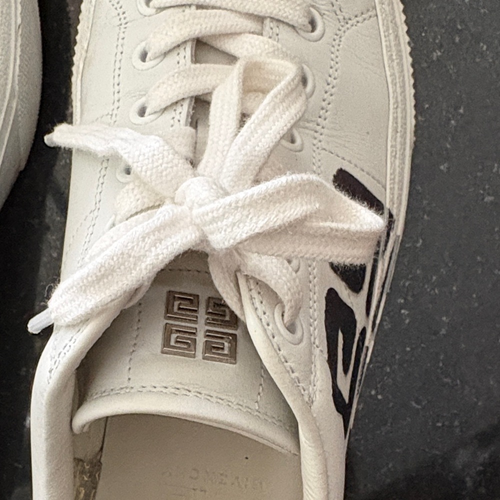Givenchy Sneakers - Picture 12 of 16
